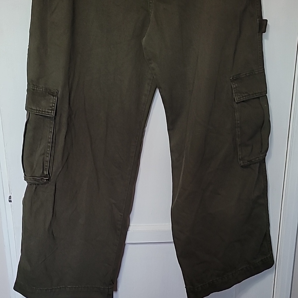 Wild Fable Mid Rise Cargo - Picture 4 of 13